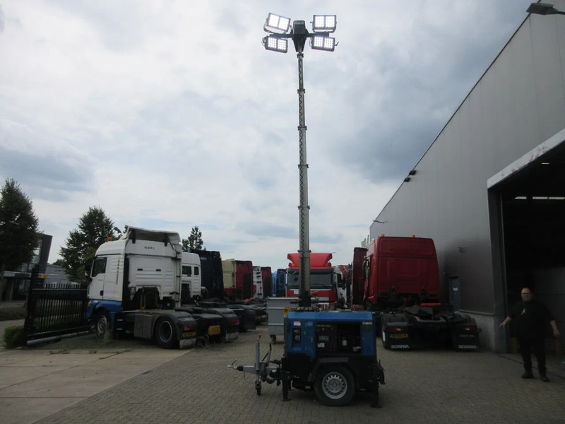 Kubota TRIME X-ECOK2 ENGINE K Z482-E LICHTMAGINE STROOMAGGERAAT 2017 - Apgaismojuma stabs: foto 5 Kubota TRIME X-ECOK2 ENGINE K Z482-E LICHTMAGINE STROOMAGGERAAT 2017 - Apgaismojuma stabs: foto 5