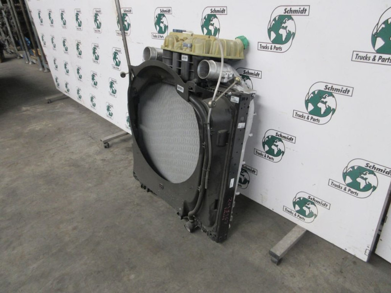 MAN 81.06100-6936/81.06130-0243 NIEUWE RADIATEUR MODEL 2022 - Radiators - Kravas automašīna: foto 5 MAN 81.06100-6936/81.06130-0243 NIEUWE RADIATEUR MODEL 2022 - Radiators - Kravas automašīna: foto 5
