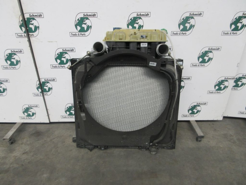 MAN 81.06100-6936/81.06130-0243 NIEUWE RADIATEUR MODEL 2022 - Radiators - Kravas automašīna: foto 4 MAN 81.06100-6936/81.06130-0243 NIEUWE RADIATEUR MODEL 2022 - Radiators - Kravas automašīna: foto 4