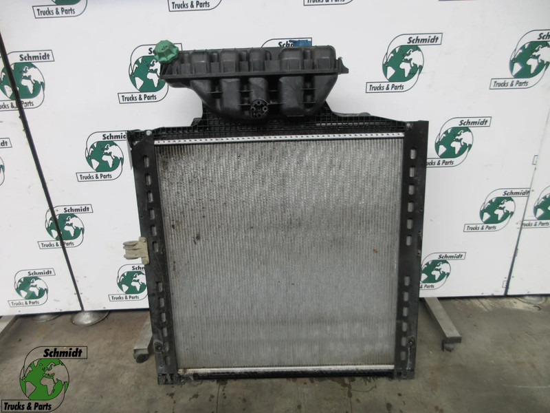MAN 81.06101-0058 // 81.06101-6522 RADIATEUR MAN 26.540 EURO 5 - Radiators - Kravas automašīna: foto 1 MAN 81.06101-0058 // 81.06101-6522 RADIATEUR MAN 26.540 EURO 5 - Radiators - Kravas automašīna: foto 1