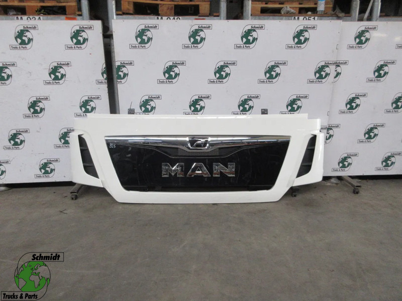 MAN 81.61110-6095//81.61150-0143 81.61110-6081 GRILL MAN TGX EURO 6 - Radiatora reste - Kravas automašīna: foto 1 MAN 81.61110-6095//81.61150-0143 81.61110-6081 GRILL MAN TGX EURO 6 - Radiatora reste - Kravas automašīna: foto 1