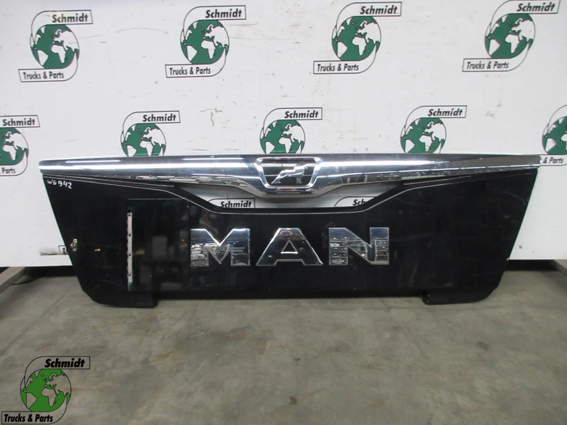 MAN 81.61150-0142//81.61150-6107 GRILL SMAL TGS 24.460 EURO 6 MODEL 2020 - Radiatora reste - Kravas automašīna: foto 1 MAN 81.61150-0142//81.61150-6107 GRILL SMAL TGS 24.460 EURO 6 MODEL 2020 - Radiatora reste - Kravas automašīna: foto 1
