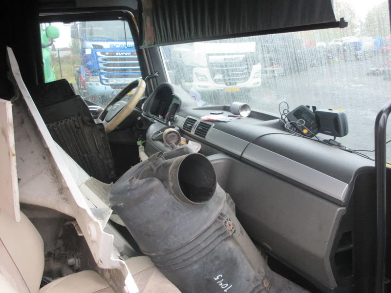 Kabīne un interjers - Kravas automašīna MAN MAN 18.480 CABINE VOOR ONDERDELEN DONOR EURO 5: foto 6 Kabīne un interjers - Kravas automašīna MAN MAN 18.480 CABINE VOOR ONDERDELEN DONOR EURO 5: foto 6