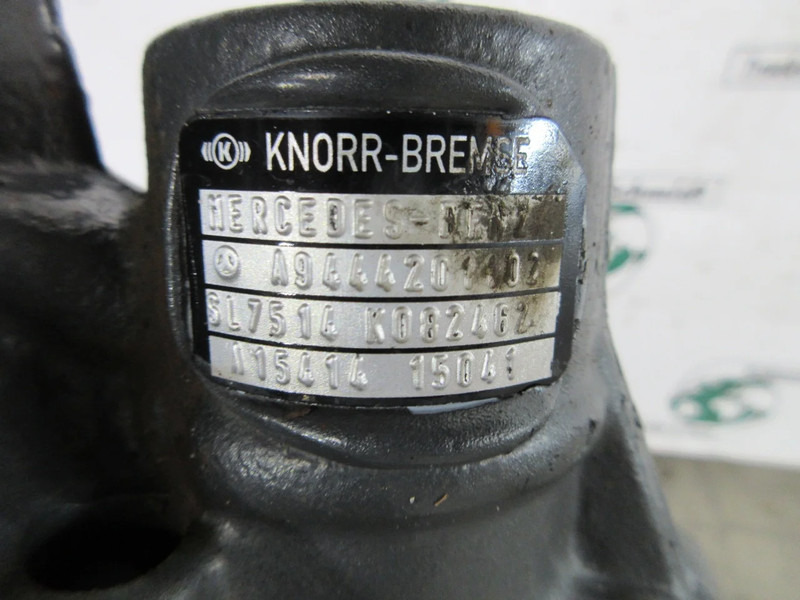 Mercedes-Benz A 005 420 05 83 REMKLAUW RECHT MERCEDES BENZ 2542 EURO 6 - Bremžu suports - Kravas automašīna: foto 5 Mercedes-Benz A 005 420 05 83 REMKLAUW RECHT MERCEDES BENZ 2542 EURO 6 - Bremžu suports - Kravas automašīna: foto 5