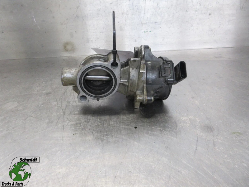 Mercedes-Benz A 934 090 03 31 SMOORKLEP MERCEDES BENZ 1221 EURO 6 - Dzinējs un rezerves daļas - Kravas automašīna: foto 1 Mercedes-Benz A 934 090 03 31 SMOORKLEP MERCEDES BENZ 1221 EURO 6 - Dzinējs un rezerves daļas - Kravas automašīna: foto 1