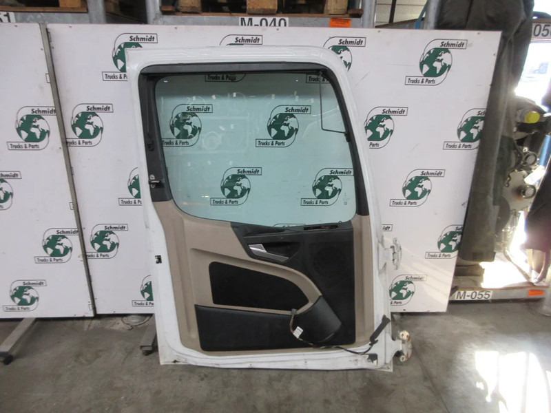 Mercedes-Benz A 960 720 23 03 PORTIER MERCEDES 1845 MP4 LINKS EURO 6 - Durvis un rezerves daļas - Kravas automašīna: foto 3 Mercedes-Benz A 960 720 23 03 PORTIER MERCEDES 1845 MP4 LINKS EURO 6 - Durvis un rezerves daļas - Kravas automašīna: foto 3