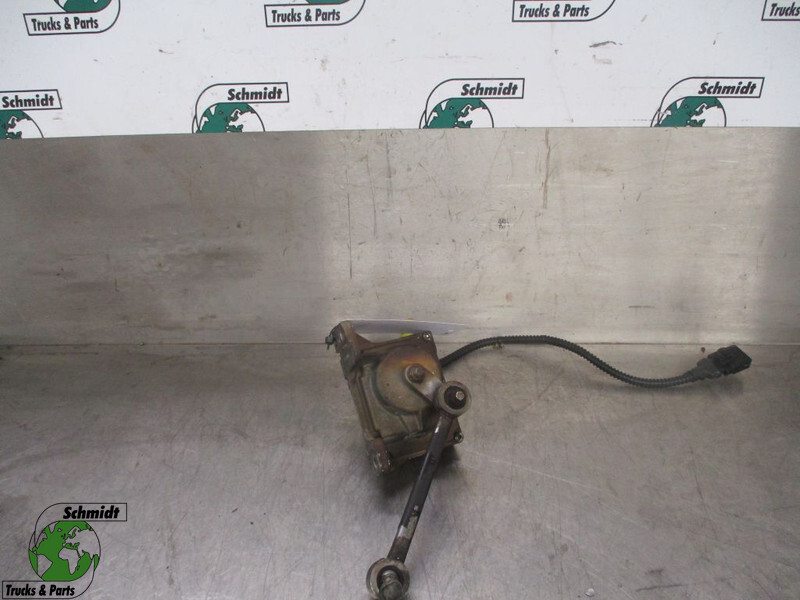Mercedes-Benz ANTOS A 470 150 06 94 EGR ACTUATOR EURO 6 - Dzinējs un rezerves daļas - Kravas automašīna: foto 1 Mercedes-Benz ANTOS A 470 150 06 94 EGR ACTUATOR EURO 6 - Dzinējs un rezerves daļas - Kravas automašīna: foto 1
