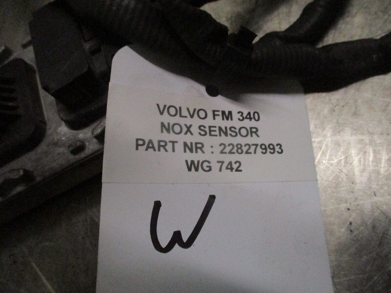 Renault 22827993 NOX SENSOR T 460 - Degvielas sistēma - Kravas automašīna: foto 3 Renault 22827993 NOX SENSOR T 460 - Degvielas sistēma - Kravas automašīna: foto 3