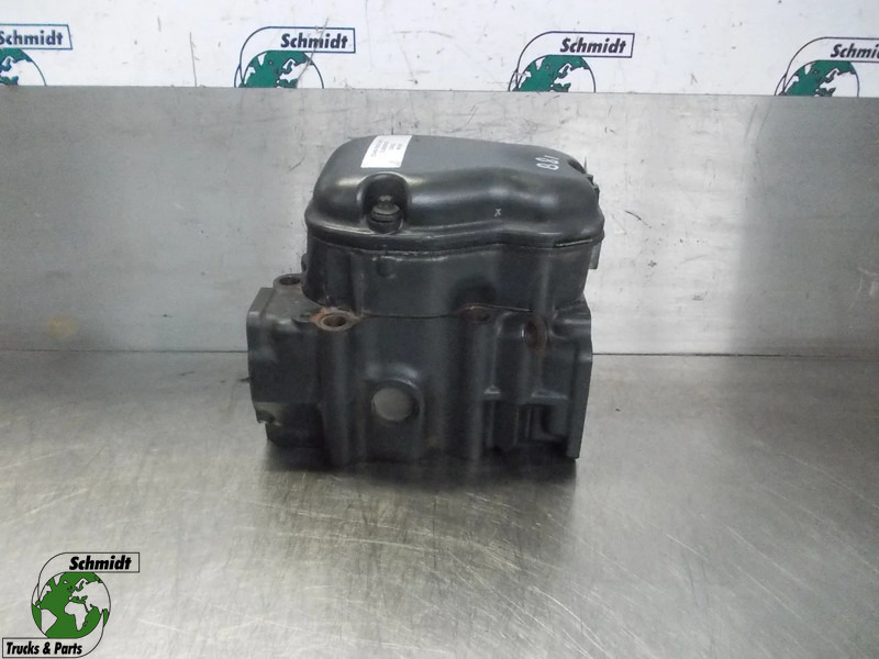 Scania 2245533 575999 // R 450 CILINDERKOP EURO 6 - Cilindru bloks - Kravas automašīna: foto 1 Scania 2245533 575999 // R 450 CILINDERKOP EURO 6 - Cilindru bloks - Kravas automašīna: foto 1