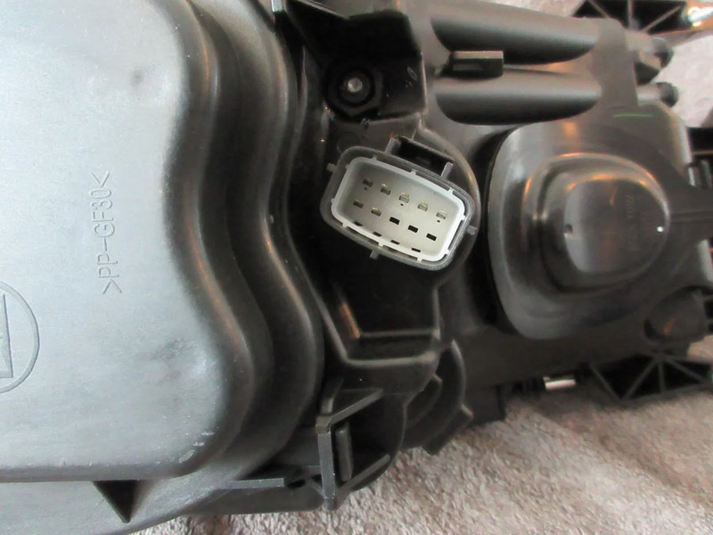 Scania 2416136 KOPLAMP LINKS SCANIA R 450 EURO 6 NIEUWE !!! - Tuvās gaismas - Kravas automašīna: foto 4 Scania 2416136 KOPLAMP LINKS SCANIA R 450 EURO 6 NIEUWE !!! - Tuvās gaismas - Kravas automašīna: foto 4