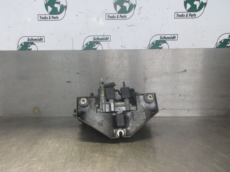 Volvo 21762764 BRANSTOFFILTER FH 460 EURO 6 - Degvielas filtrs - Kravas automašīna: foto 2 Volvo 21762764 BRANSTOFFILTER FH 460 EURO 6 - Degvielas filtrs - Kravas automašīna: foto 2