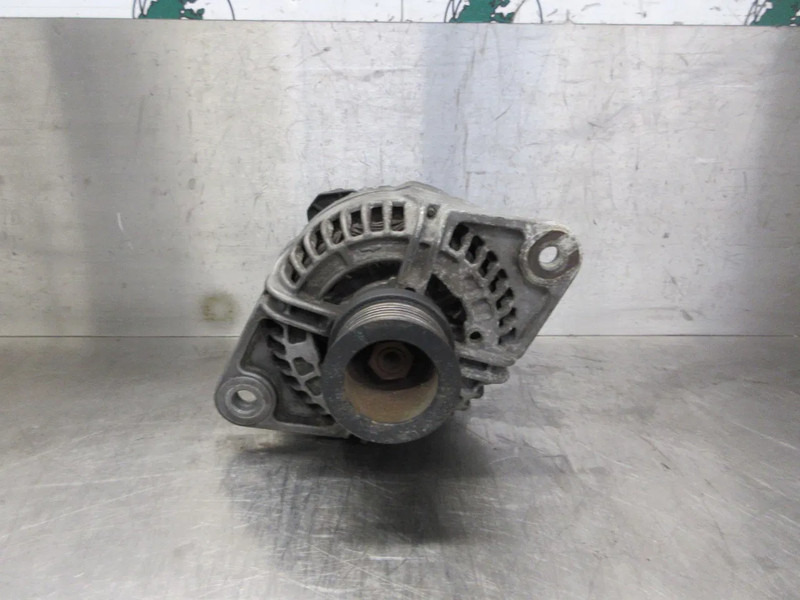 Volvo 22218393 // 22591472 DYNAMO VOLVO FM 370 EURO 6 - Ģenerators - Kravas automašīna: foto 2 Volvo 22218393 // 22591472 DYNAMO VOLVO FM 370 EURO 6 - Ģenerators - Kravas automašīna: foto 2