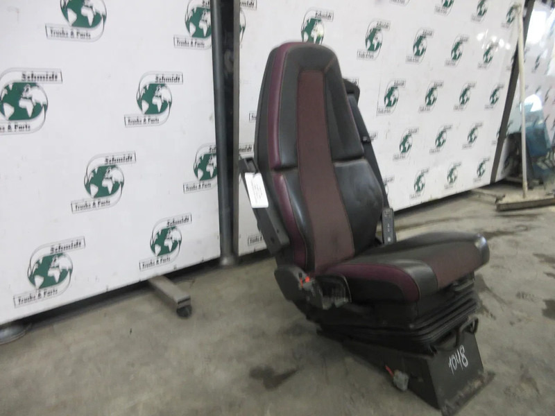 Volvo 23766412 // 23764396 STOELEN SET LUCHTGEVEERT R+L FM MODEL 2023 - Sēdeklis - Kravas automašīna: foto 2 Volvo 23766412 // 23764396 STOELEN SET LUCHTGEVEERT R+L FM MODEL 2023 - Sēdeklis - Kravas automašīna: foto 2