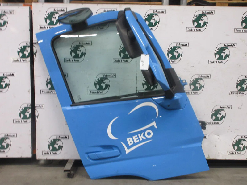 Volvo 84235902 DEUR RECHTS VOLVO FM 330 MODEL 2023 NIEUWE TYPE - Durvis un rezerves daļas - Kravas automašīna: foto 4 Volvo 84235902 DEUR RECHTS VOLVO FM 330 MODEL 2023 NIEUWE TYPE - Durvis un rezerves daļas - Kravas automašīna: foto 4