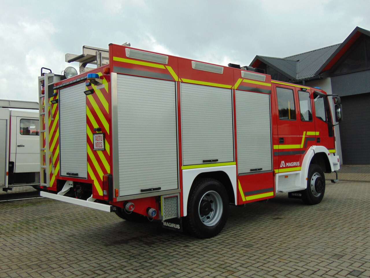 IVECO EuroFire 140E24 4x4 MAGIRUS - Ugunsdzēsēju mašīna: foto 4 IVECO EuroFire 140E24 4x4 MAGIRUS - Ugunsdzēsēju mašīna: foto 4