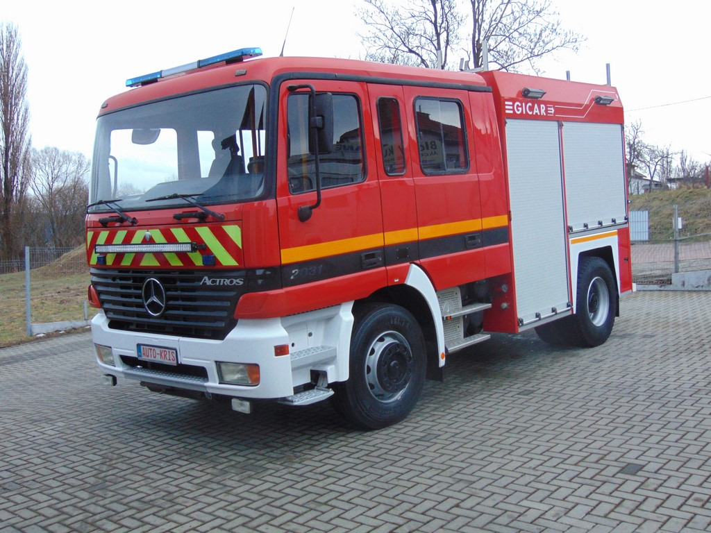 MERCEDES-BENZ Actros 2031 V8 GICAR - Ugunsdzēsēju mašīna: foto 1 MERCEDES-BENZ Actros 2031 V8 GICAR - Ugunsdzēsēju mašīna: foto 1