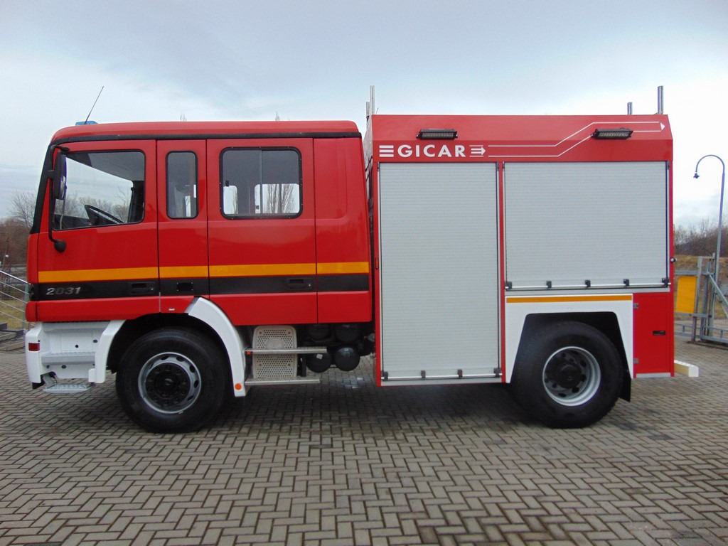 MERCEDES-BENZ Actros 2031 V8 GICAR - Ugunsdzēsēju mašīna: foto 5 MERCEDES-BENZ Actros 2031 V8 GICAR - Ugunsdzēsēju mašīna: foto 5