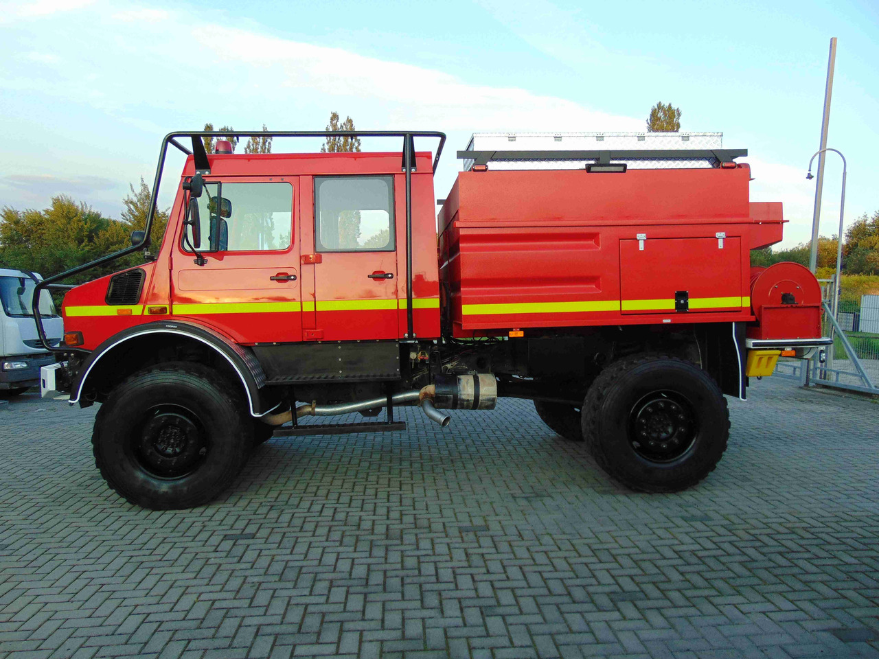 MERCEDES-BENZ Unimog U5000 4x4 DESAUTEL - 5000 WATER !!! - Ugunsdzēsēju mašīna: foto 5 MERCEDES-BENZ Unimog U5000 4x4 DESAUTEL - 5000 WATER !!! - Ugunsdzēsēju mašīna: foto 5