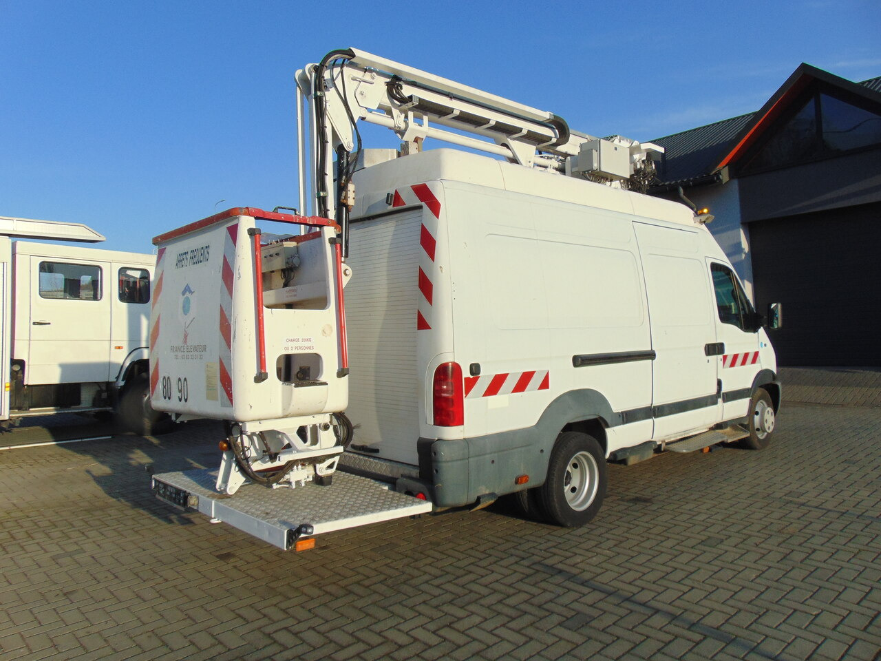 RENAULT Mascott 2,8dCi 110 L2H3 France Elevateur 152TTF 162TTF - Pacēlājs: foto 4 RENAULT Mascott 2,8dCi 110 L2H3 France Elevateur 152TTF 162TTF - Pacēlājs: foto 4
