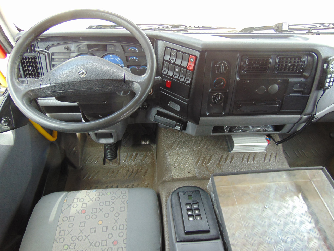 Ugunsdzēsēju mašīna RENAULT Midlum 270dCi SIDES: foto 19