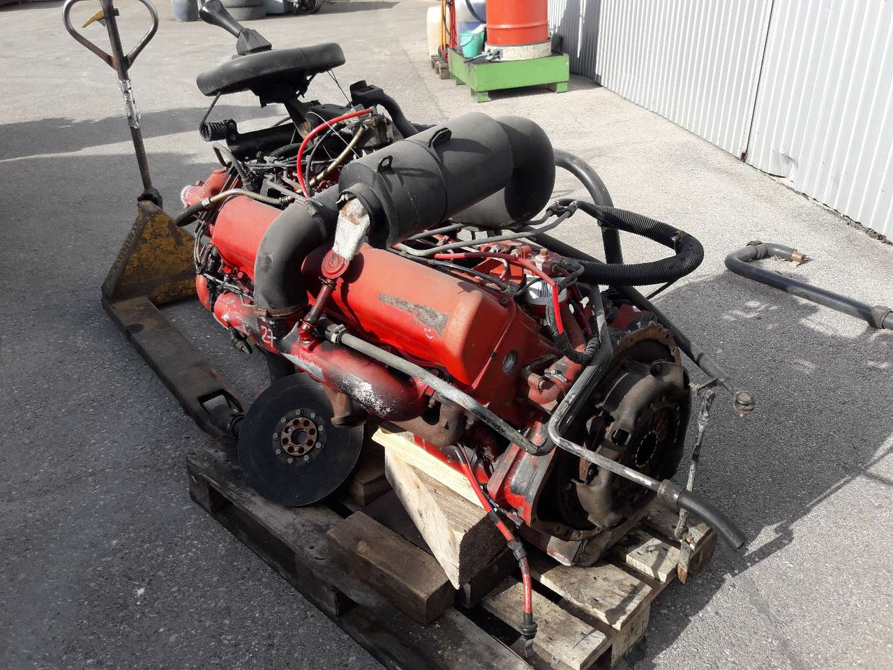 Ford 826F7FLA - Dzinējs: foto 4 Ford 826F7FLA - Dzinējs: foto 4