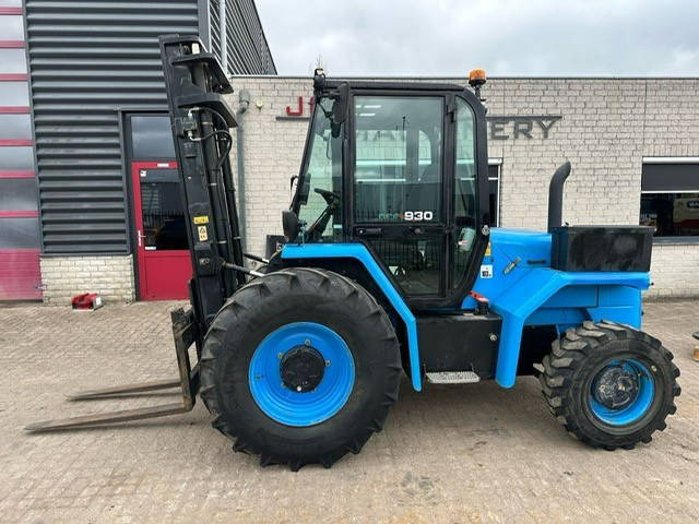 JCB 930-4 T4 - Bezceļu autokrāvējs: foto 1 JCB 930-4 T4 - Bezceļu autokrāvējs: foto 1