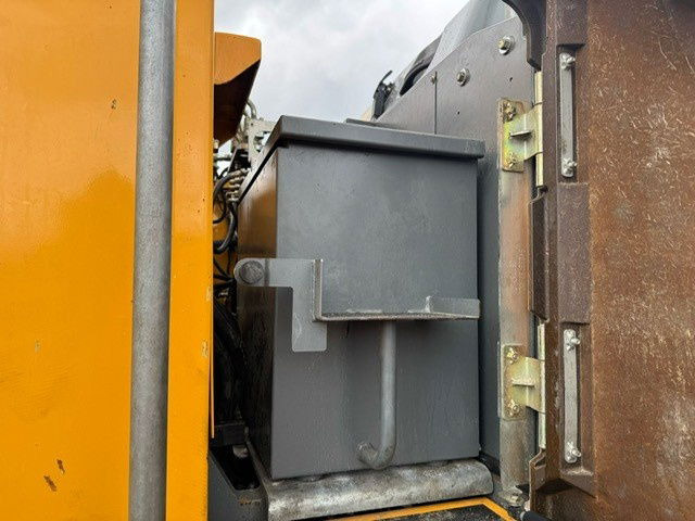 Atkritumu iekrāvējs Liebherr LH 22 C Litronic 95 Rijwerk: foto 8 Atkritumu iekrāvējs Liebherr LH 22 C Litronic 95 Rijwerk: foto 8