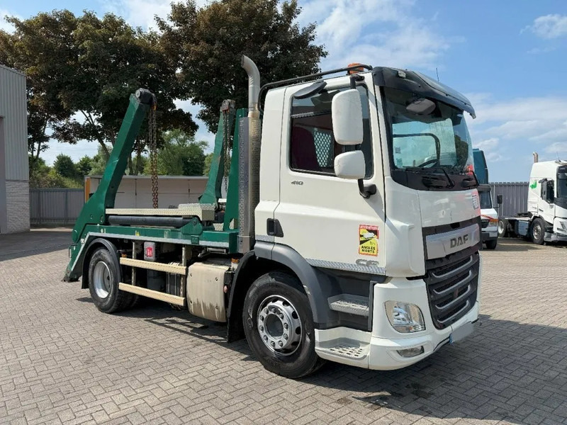 DAF CF410 / ENGINE RUNNING / ONLY:74525 KM / HYVA SKIPLOADER 3250 KG / AIRCO / AUTOMATIC / EURO-6 / 2020 - Būvgružu konteineru vedējs: foto 2 DAF CF410 / ENGINE RUNNING / ONLY:74525 KM / HYVA SKIPLOADER 3250 KG / AIRCO / AUTOMATIC / EURO-6 / 2020 - Būvgružu konteineru vedējs: foto 2