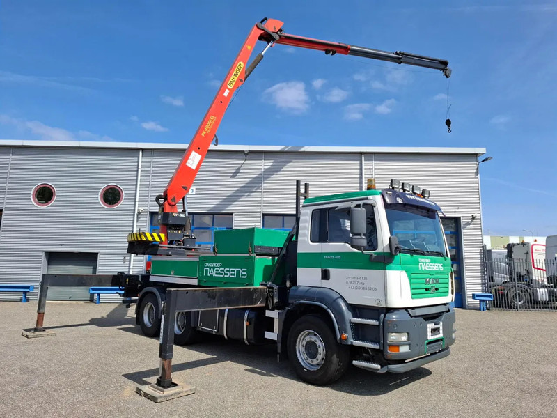 MAN TGA 33.410 / 6X4 / PALFINGER PK4000 1EL ROOFER CRANE / 25M / REMOTE / 2X BIG AXLE / 490677 KM / MANUAL / EURO-3 / 2005 - Kravas auto ar manipulatoru: foto 1 MAN TGA 33.410 / 6X4 / PALFINGER PK4000 1EL ROOFER CRANE / 25M / REMOTE / 2X BIG AXLE / 490677 KM / MANUAL / EURO-3 / 2005 - Kravas auto ar manipulatoru: foto 1