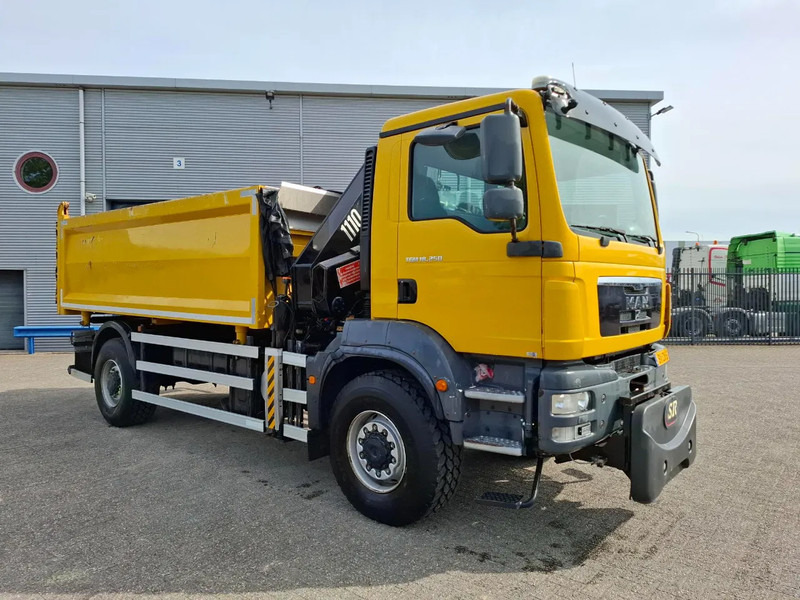 MAN TGM 18.250 / 4X4 / NL TRUCK / TUV:30-04-2026 / 118783 KM / HMF 1110 K2 / ROTATOR / GOOD TYRES / FULL-STEEL / DRUM BRAKES / MANUA - Kravas automašīna pašizgāzējs, Kravas auto ar manipulatoru: foto 4 MAN TGM 18.250 / 4X4 / NL TRUCK / TUV:30-04-2026 / 118783 KM / HMF 1110 K2 / ROTATOR / GOOD TYRES / FULL-STEEL / DRUM BRAKES / MANUA - Kravas automašīna pašizgāzējs, Kravas auto ar manipulatoru: foto 4