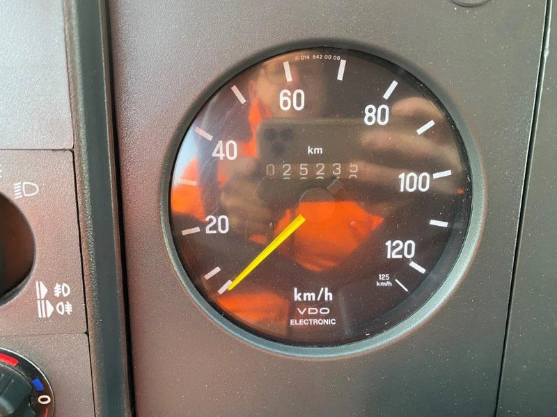 Mercedes-Benz 1124 AF / 4X4 / GERMAN TRUCK / WATERTANK 2400 LITER+POMP / GOOD CONDITION / ONLY:25235 KM / MARGE / MANUAL / 1996 līzingu Mercedes-Benz 1124 AF / 4X4 / GERMAN TRUCK / WATERTANK 2400 LITER+POMP / GOOD CONDITION / ONLY:25235 KM / MARGE / MANUAL / 1996: foto 18