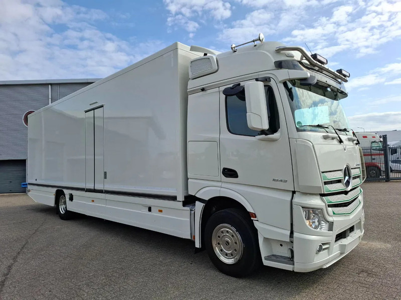 Mercedes-Benz Actros 1843 / GERMAN FLOWER TRUCK / 162021 KM / ISOLATED BOX / COOL & HEATED / NAVI / PLATFORM 1500 KG / TOP CONDITION / FULL-AI - Tirdzniecības kravas automašīna: foto 2 Mercedes-Benz Actros 1843 / GERMAN FLOWER TRUCK / 162021 KM / ISOLATED BOX / COOL & HEATED / NAVI / PLATFORM 1500 KG / TOP CONDITION / FULL-AI - Tirdzniecības kravas automašīna: foto 2