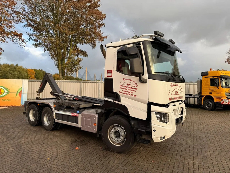 Renault C480 / ENGINE RUNNING / 6X4 / HIAB 21TON HOOKLIFT / ONLY:146334 KM / AUTOMATIC / EURO-6 / 2020 - Pacēlājs ar āķi: foto 4 Renault C480 / ENGINE RUNNING / 6X4 / HIAB 21TON HOOKLIFT / ONLY:146334 KM / AUTOMATIC / EURO-6 / 2020 - Pacēlājs ar āķi: foto 4