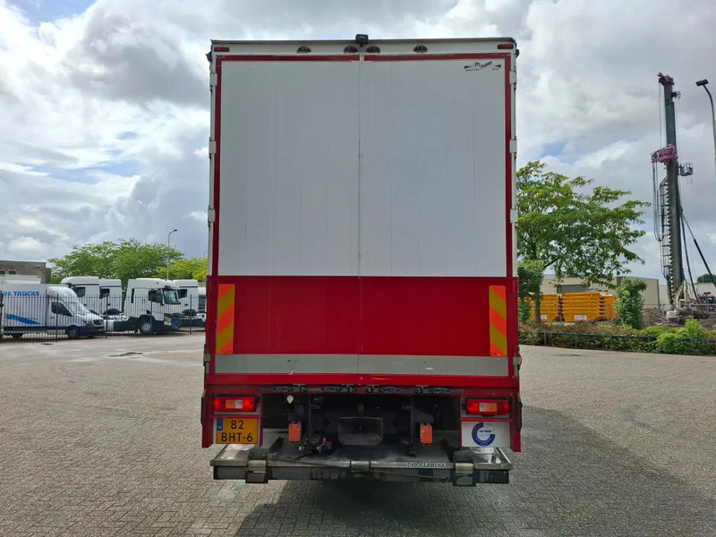 Renault T470 / CLEAN NL TRUCK / TUV:04-11-2025 / SLIDING ROOF / CURTAIN SAILS / SMART TACHO / ACC / LWDS / PLATFORM 2000KG / FRIDGE / AU - Kravas automašīna ar slēgto virsbūvi: foto 4 Renault T470 / CLEAN NL TRUCK / TUV:04-11-2025 / SLIDING ROOF / CURTAIN SAILS / SMART TACHO / ACC / LWDS / PLATFORM 2000KG / FRIDGE / AU - Kravas automašīna ar slēgto virsbūvi: foto 4