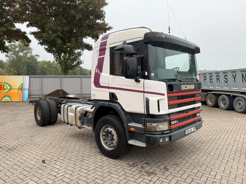 Scania 124-420 / ENGINE RUNNING / RETARDER / BIG AXLE / FULL-STEEL / ONLY: 540918 KM / OLD TACHO / AIRCO / MANUAL / EURO-3 / 2002 - Šasija kravas automašīna: foto 2 Scania 124-420 / ENGINE RUNNING / RETARDER / BIG AXLE / FULL-STEEL / ONLY: 540918 KM / OLD TACHO / AIRCO / MANUAL / EURO-3 / 2002 - Šasija kravas automašīna: foto 2