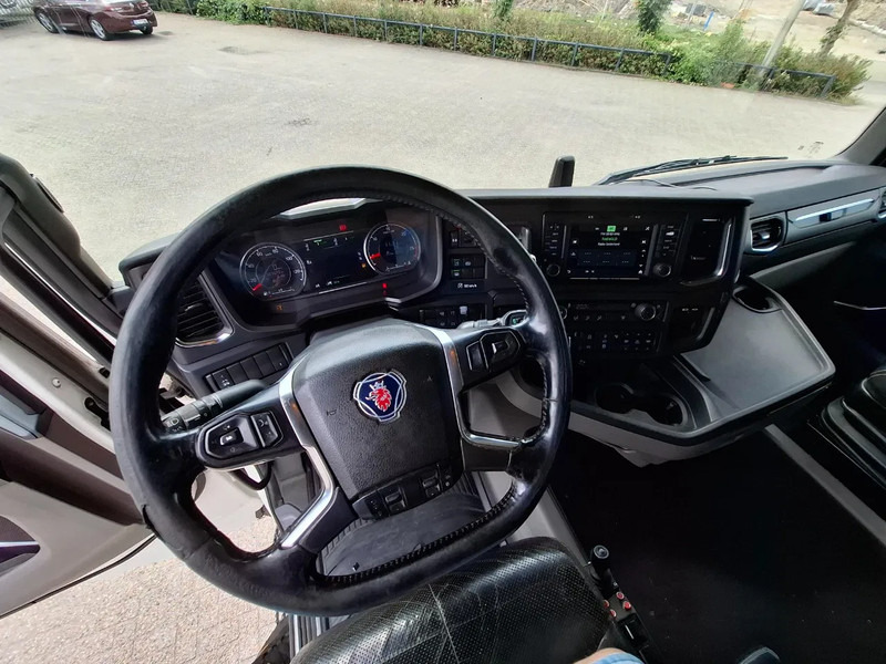 Pacēlājs ar āķi Scania NGS R500 / RETARDER / AJK HOOK 22 TON / LIFT+LENKACHSE / TUV:17-06-2026 / NAVI / LWDS / ALCOA / LEATHER / AUTOMATIC / EURO-6 / 2: foto 18
