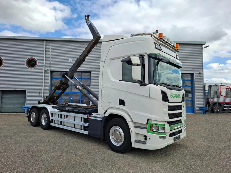Scania NGS R500 / RETARDER / AJK HOOK 22 TON / LIFT+LENKACHSE / TUV:17-06-2026 / NAVI / LWDS / ALCOA / LEATHER / AUTOMATIC / EURO-6 / 2 - Pacēlājs ar āķi: foto 2 Scania NGS R500 / RETARDER / AJK HOOK 22 TON / LIFT+LENKACHSE / TUV:17-06-2026 / NAVI / LWDS / ALCOA / LEATHER / AUTOMATIC / EURO-6 / 2 - Pacēlājs ar āķi: foto 2