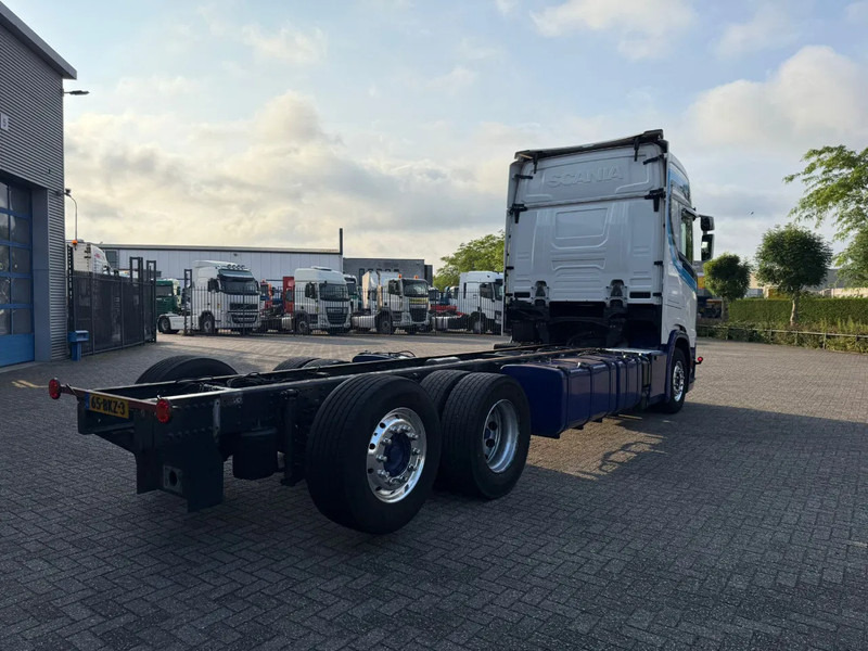 Scania NGS S500 / NL TRUCK / TUV:11-03-2026 / PARKCOOL / DOUBLE TANK / LEATHER / ALCOA / AUTOMATIC / EURO-6 / 2018 - Šasija kravas automašīna: foto 5 Scania NGS S500 / NL TRUCK / TUV:11-03-2026 / PARKCOOL / DOUBLE TANK / LEATHER / ALCOA / AUTOMATIC / EURO-6 / 2018 - Šasija kravas automašīna: foto 5
