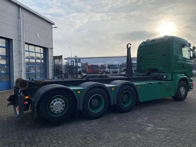 Scania R520 V8 / 8X4 / BIG AXLE / AJK HOOKLIFT 30TON / LIFT+LENKACHSE / NAVI / LEATHER / FULL-AIR / AUTOMATIC / EURO-6 / 2015 - Pacēlājs ar āķi: foto 5 Scania R520 V8 / 8X4 / BIG AXLE / AJK HOOKLIFT 30TON / LIFT+LENKACHSE / NAVI / LEATHER / FULL-AIR / AUTOMATIC / EURO-6 / 2015 - Pacēlājs ar āķi: foto 5