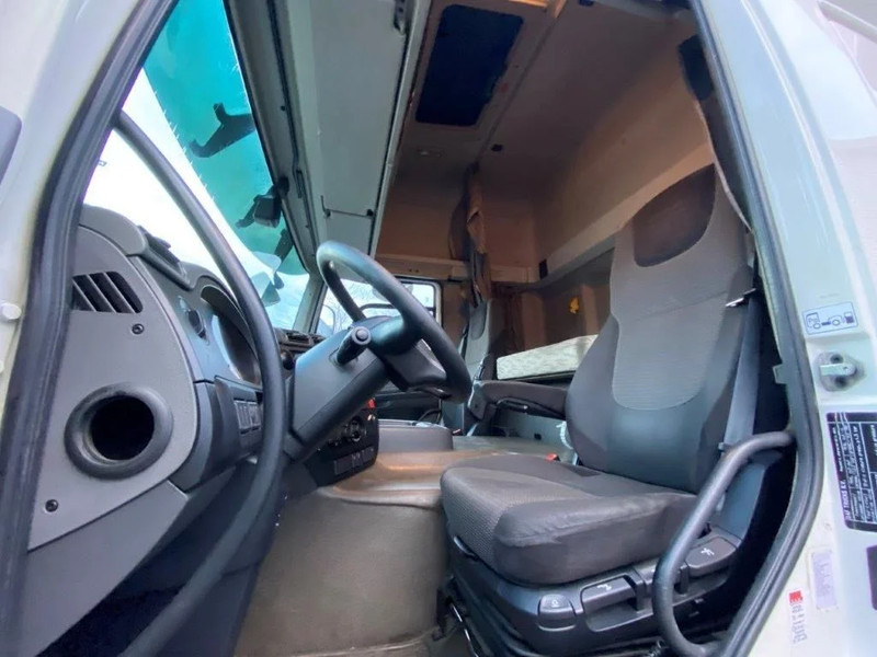 Vilcējs DAF CF460 / AUTOMATIC / PARK COOL / SPACE CAB / EURO-6 / 2017: foto 11 Vilcējs DAF CF460 / AUTOMATIC / PARK COOL / SPACE CAB / EURO-6 / 2017: foto 11