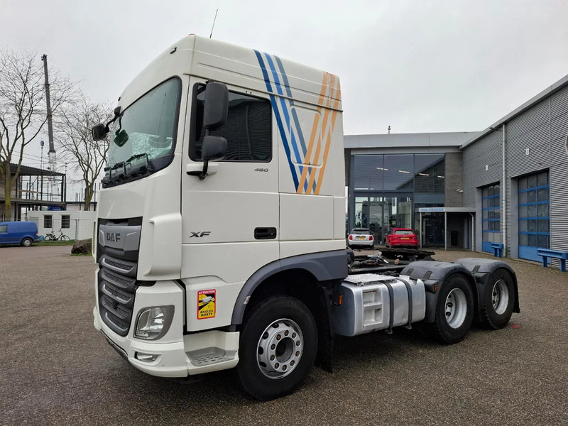DAF XF106-480 / 6X4 / INTARDER / HYDRAULICS / ONLY:455958 KM / TECHNICAL 70 TON / SMART TACHO / INLINER / LWDS / AUTOMATIC / EURO-6 - Vilcējs: foto 1 DAF XF106-480 / 6X4 / INTARDER / HYDRAULICS / ONLY:455958 KM / TECHNICAL 70 TON / SMART TACHO / INLINER / LWDS / AUTOMATIC / EURO-6 - Vilcējs: foto 1