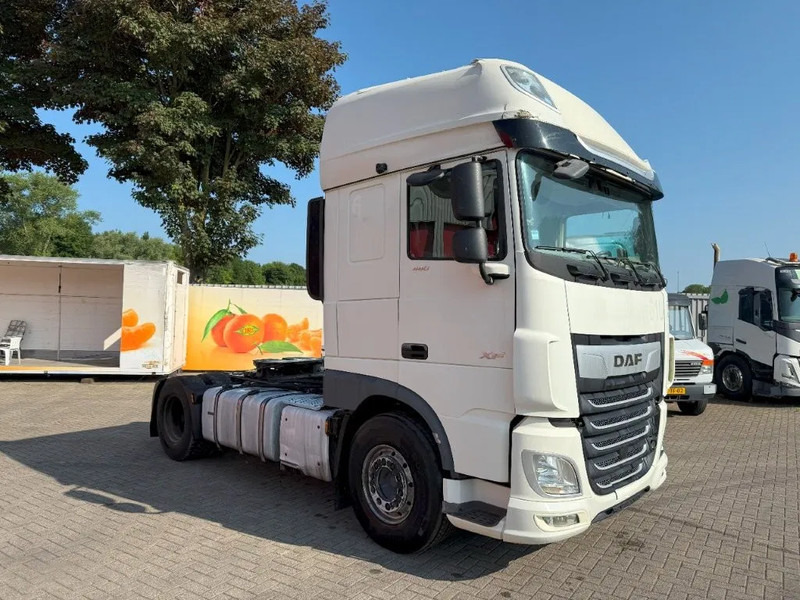 DAF XF106-480 / ENGINE RUNNING / INTARDER / HYDRAULICS / ONLY:280248 KM / PARKCOOL / LWDS / AUTOMATIC / EURO-6 / 2022 - Vilcējs: foto 2 DAF XF106-480 / ENGINE RUNNING / INTARDER / HYDRAULICS / ONLY:280248 KM / PARKCOOL / LWDS / AUTOMATIC / EURO-6 / 2022 - Vilcējs: foto 2