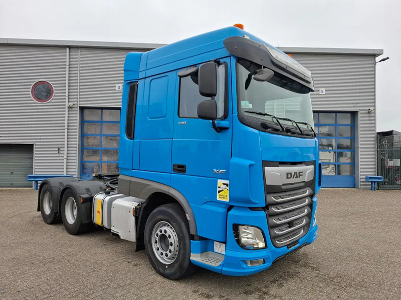 DAF XF106-530 / 6X4 / INTARDER / HYDRAULICS / ONLY:418213 KM / TUV:16-06-2026 / 44TON / LWDS / MANUAL / EURO-6 / 2018 - Vilcējs: foto 2 DAF XF106-530 / 6X4 / INTARDER / HYDRAULICS / ONLY:418213 KM / TUV:16-06-2026 / 44TON / LWDS / MANUAL / EURO-6 / 2018 - Vilcējs: foto 2