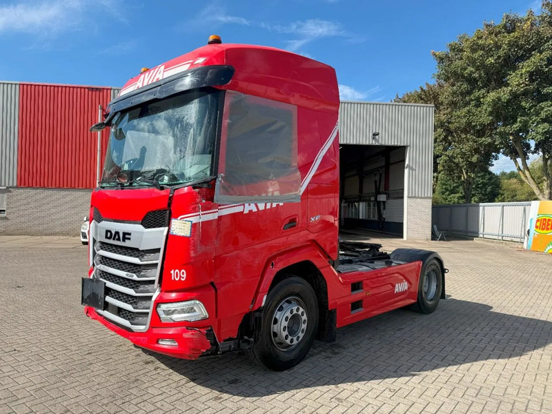 DAF XF450 FT / ENGINE RUNNING / ONLY:132521 KM / HYDRAULICS / DIGITAL DASH / DEB / HIGH CAB / AUTOMATIC / EURO-6 / 2024 - Vilcējs: foto 1 DAF XF450 FT / ENGINE RUNNING / ONLY:132521 KM / HYDRAULICS / DIGITAL DASH / DEB / HIGH CAB / AUTOMATIC / EURO-6 / 2024 - Vilcējs: foto 1
