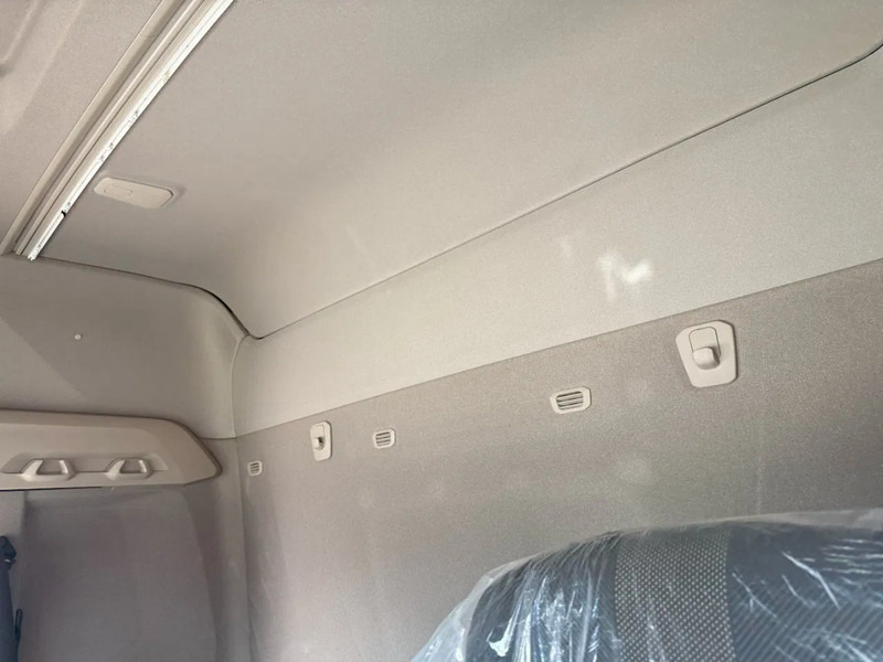 Vilcējs DAF XF450 FT / ENGINE RUNNING / ONLY:132521 KM / HYDRAULICS / DIGITAL DASH / DEB / HIGH CAB / AUTOMATIC / EURO-6 / 2024: foto 20 Vilcējs DAF XF450 FT / ENGINE RUNNING / ONLY:132521 KM / HYDRAULICS / DIGITAL DASH / DEB / HIGH CAB / AUTOMATIC / EURO-6 / 2024: foto 20