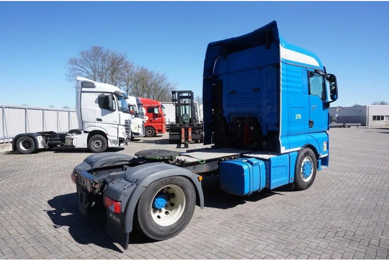 MAN TGX 18.400 / AUTOMATIC / DOUBLE TANK / ENGINE PROBLEMS / EURO-6 / 2016 - Vilcējs: foto 4 MAN TGX 18.400 / AUTOMATIC / DOUBLE TANK / ENGINE PROBLEMS / EURO-6 / 2016 - Vilcējs: foto 4