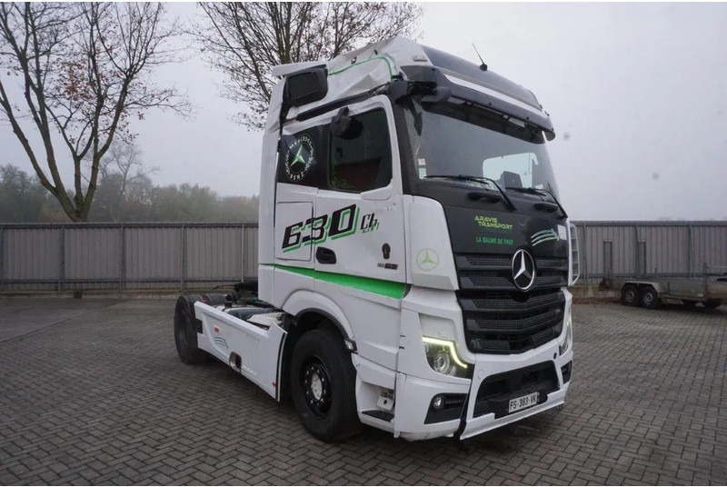 Mercedes-Benz ACTROS 1863 / ENGINE RUNNING / RETARDER/ HYDRAULICS / ONLY: 268593KM / GIGA-SPACE / MIRRORCAM / AUTOMATIC / EURO-6 / 2020 - Vilcējs: foto 2 Mercedes-Benz ACTROS 1863 / ENGINE RUNNING / RETARDER/ HYDRAULICS / ONLY: 268593KM / GIGA-SPACE / MIRRORCAM / AUTOMATIC / EURO-6 / 2020 - Vilcējs: foto 2