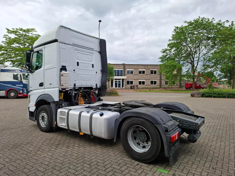 Mercedes-Benz Actros 1945 / DOUBLE TANK / ONLY:508736 KM / 2XBED / FRIDGE / AUTOMATIC / EURO-6 / 2015 - Vilcējs: foto 3 Mercedes-Benz Actros 1945 / DOUBLE TANK / ONLY:508736 KM / 2XBED / FRIDGE / AUTOMATIC / EURO-6 / 2015 - Vilcējs: foto 3