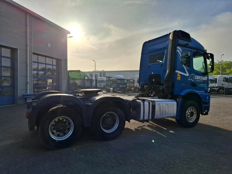 Mercedes-Benz Arocs 2851 / 6X4 / HYDRAULICS / BIG AXLE / ALCOA / AIRCO / AUTOMATIC / EURO-6 / 2015 - Vilcējs: foto 5 Mercedes-Benz Arocs 2851 / 6X4 / HYDRAULICS / BIG AXLE / ALCOA / AIRCO / AUTOMATIC / EURO-6 / 2015 - Vilcējs: foto 5