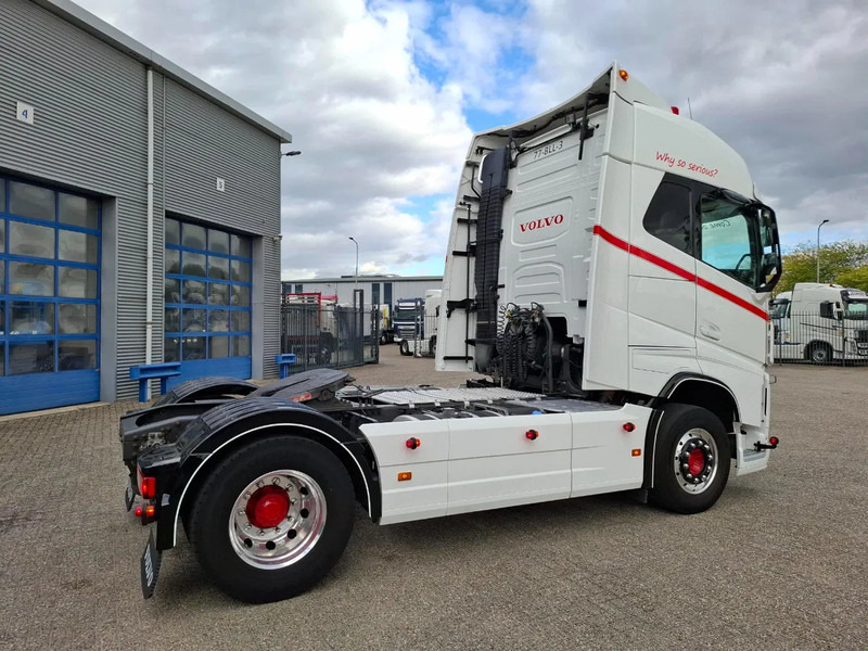 Volvo FH4-460 / CLEAN NL TRUCK / VEB+ / ADR / ACC / LWDS / DAS / DOUBLE TANK / LEATHER / FRIDGE / ALCOA / EURO-6 / 2016 - Vilcējs: foto 5 Volvo FH4-460 / CLEAN NL TRUCK / VEB+ / ADR / ACC / LWDS / DAS / DOUBLE TANK / LEATHER / FRIDGE / ALCOA / EURO-6 / 2016 - Vilcējs: foto 5
